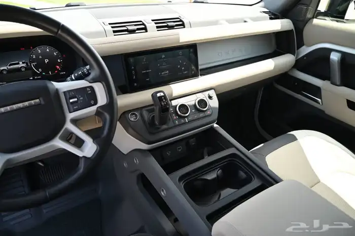 2023 Defender 110 X-Dynamic SE بسعر 276 الف ريال 23