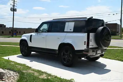 2023 Defender 110 X-Dynamic SE بسعر 276 الف ريال 3