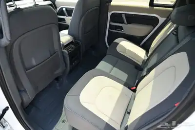 2023 Defender 110 X-Dynamic SE بسعر 276 الف ريال 14