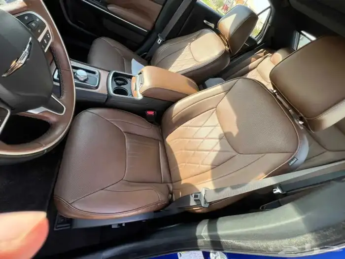 Chrysler c300 2019 Full Option كرايسلر 3