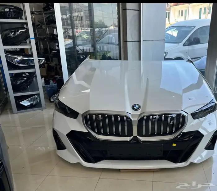موفق جميع صيانة BMW هو Mercedes وجميع القطع من قطع المدينة 2