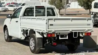 ايسوزو ديماكس غماره 2025 جوانب ديزل ( بسعر مميز ) 3