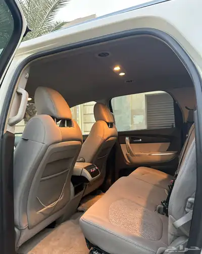 GMC اكاديا 2009 3