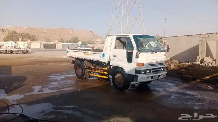 دينا قلاب ديزل للبيع ديهاتسو 0