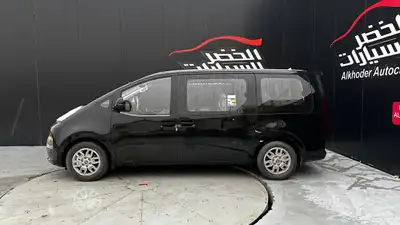 هيونداي ستاريا 9 راكب اوتماتيك2026 لدى شركة عبدالمجيد الخضر 2