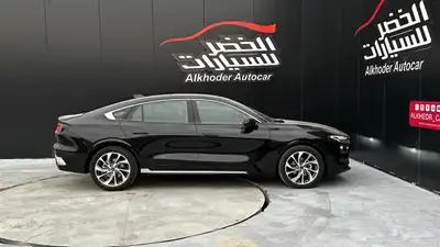 فورد تورس تيتانيوم 2025 لدى شركة عبدالمجيد الخضر 5