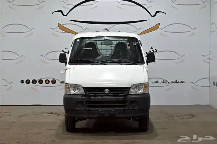 فان سوزوكي ايكو 2025 1