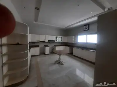 فيلا للايجار السنوي جدة حي الخالديه 8