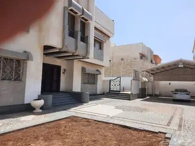 فيلا للايجار السنوي جدة حي الخالديه 1