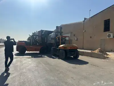 تاجير رافعات شوكيه كرينات معدات ثقيله تغطيه مشاريع 9