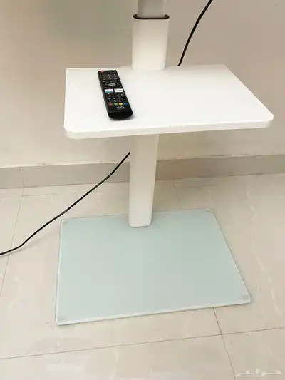 43inch Smart TV   Premium floor stand 4