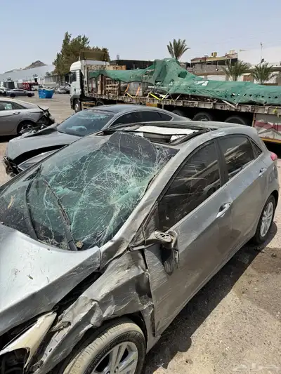 النترا i30 مصدومه للبيع 6