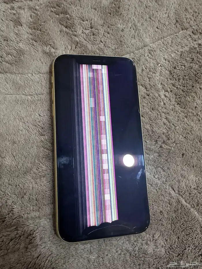 ايفون 11 اصفر ذاكرة 64 بطارية 76 0