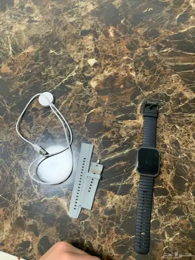 ساعة معا كامل اغراضه وسمعتين نضاف 2