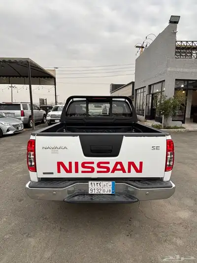 نيسان نافارا 2015 9