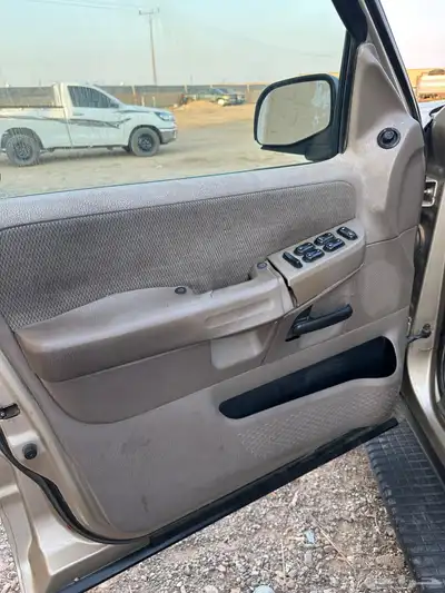 اكسبلور مديل 2002 مسقط للبيع قطع غيار 7