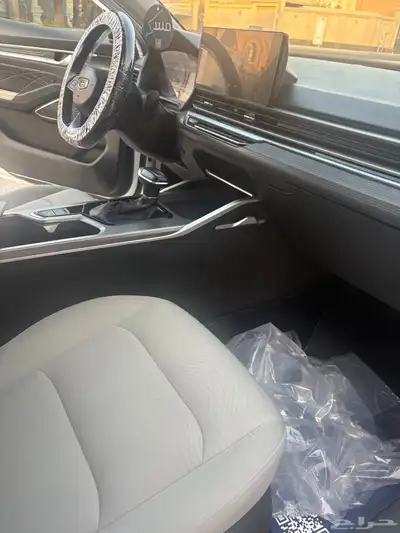 جيلي اميجراند GS 2024 استاندر 8