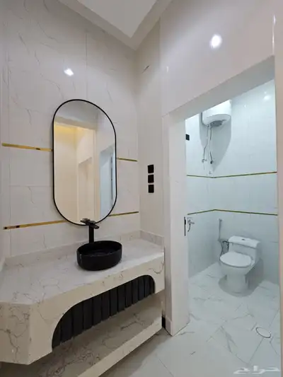 للبيع دور ارضي ببايكة سياره وحوش وسيع تشطيب VIPف درة الموسي 14