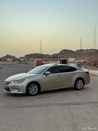 لكزس ES350 نظيف 2