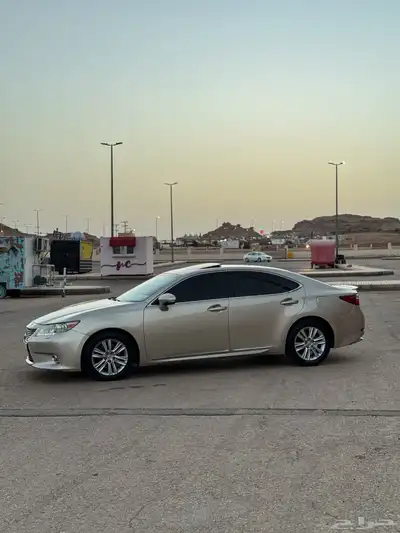 لكزس ES350 نظيف 3