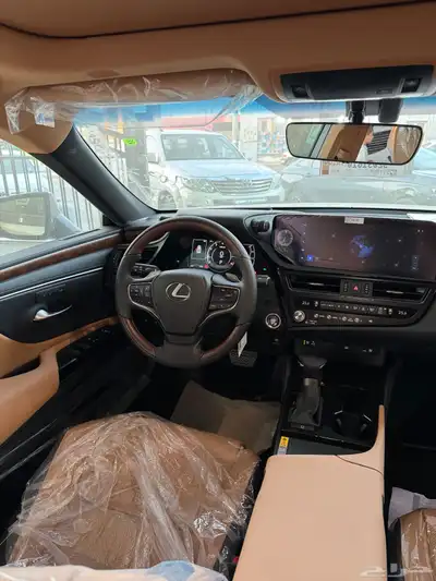 لكزس ES350 فئة CC بنزين 2025 6