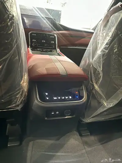 نيسان باترول بلاتينيوم 6 سلندر تنفس طبيعي 2025 ابيض كامل 22