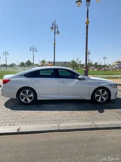 هوندا أكورد 2019. 1