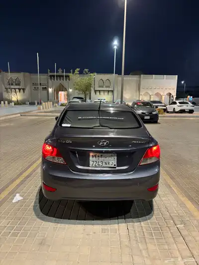 للبيع اكسنت 8