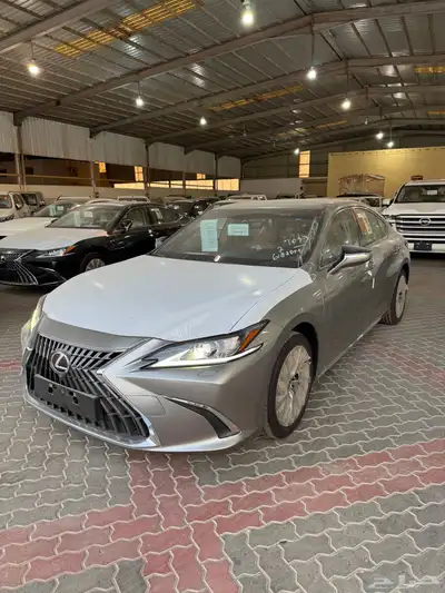 لكزس ES350 فئة CC بنزين 2025 0