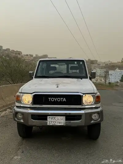 جيب ربع 2018. سعودي سلق فل كامل ابيض ماشي 87 الف 4