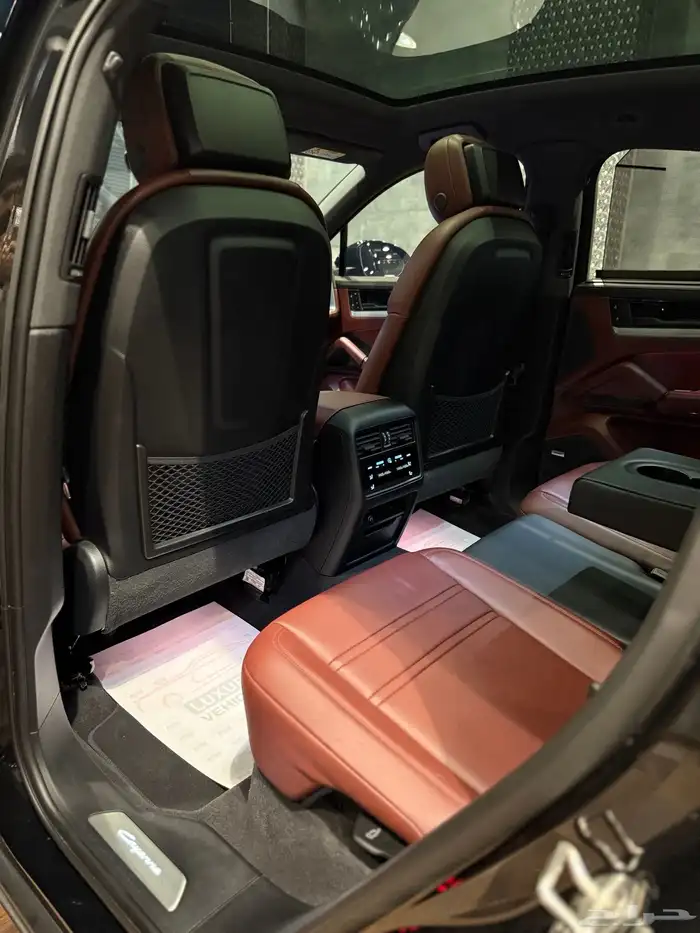 Porsche Cayenne Coupe 2024 12