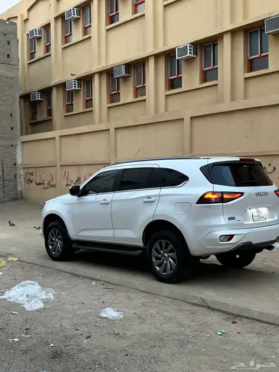 ايسوزو MUX فل كامل بدون دبل ماشي 27 الف 3