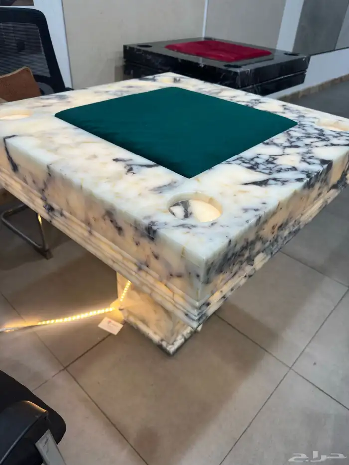 طاولة بلوت 8