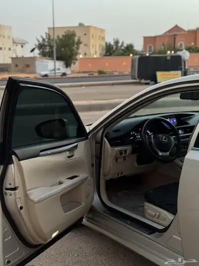 لكزس ES350 نظيف 13