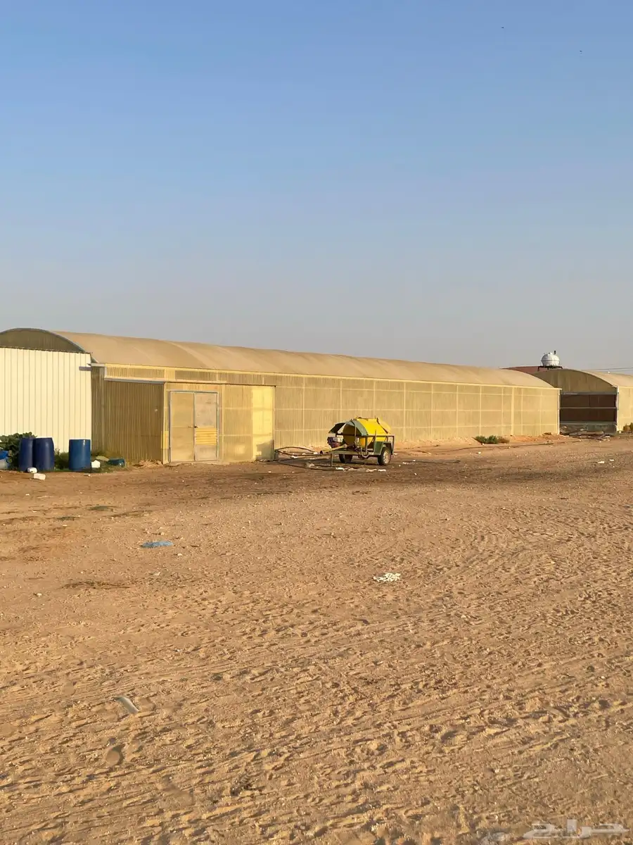 بيوت محمية مكيفة زراعة مائية مستعملة نظيفة للبيع 0