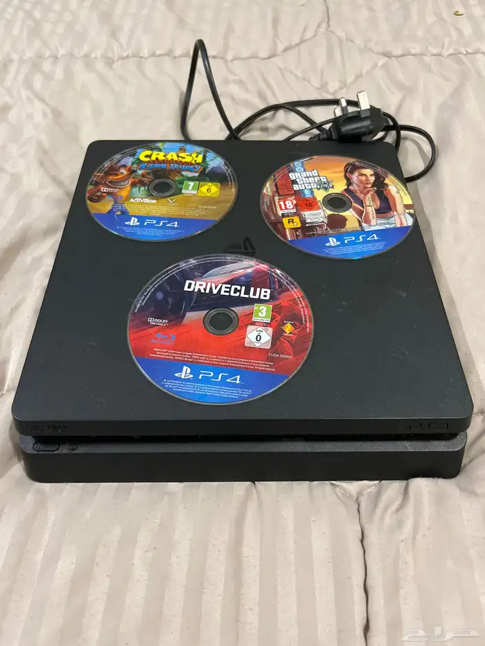 سوني 4سلايم و اشريط كراش و سباقا و قراند 1