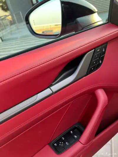 بورش كاريرا PORSCHE CARRERA 911 2025 13
