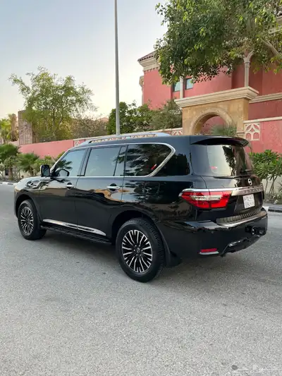 للبيع نيسان باترول بلاتينيوم 2024 V6 0