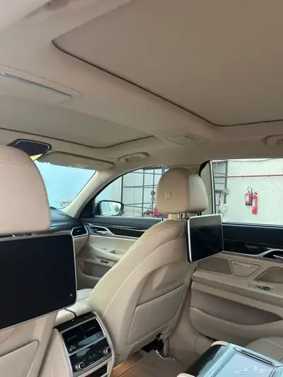 BMW 2017 32