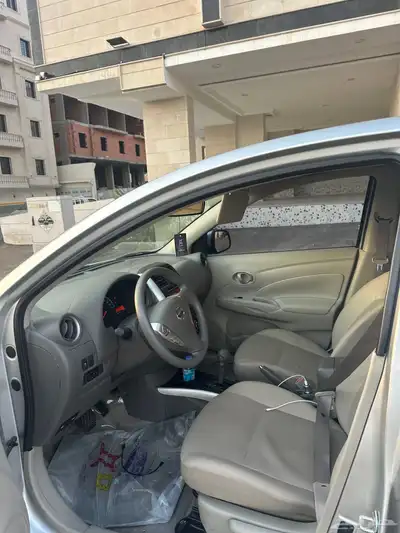 سياره صني 12