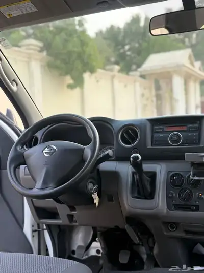 باص نيسان اروفان هايروف 13 راكب 0