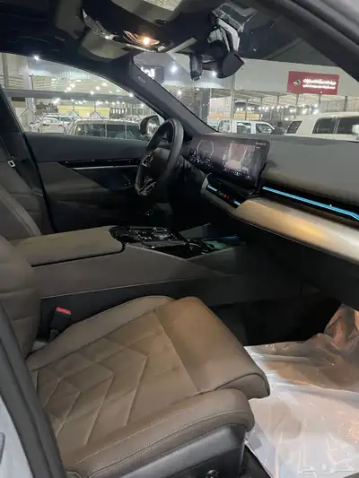 بي ام دبليو 520 Kit M موديل 2024 11