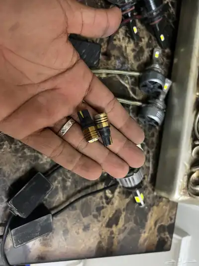 طقم زينون كامل عالي وواطي وسكن وكشافات جديده 10