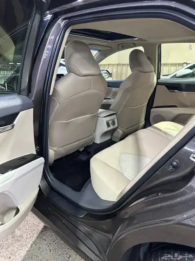تويوتا كامري GLE 2023 فل كامل وكالة 10