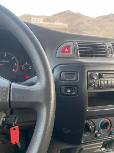 نيسان صالون أربع بييان حكومي سابقا ممشا 75 فقط 16