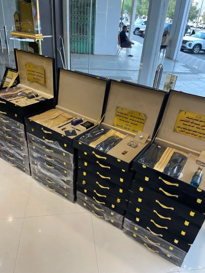 هدايا زواج منزل جديد ترقية تقاعد تكريم بشت سيف درع 0