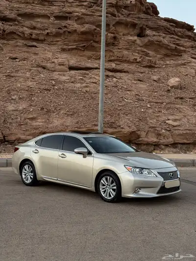 لكزس ES350 نظيف 5