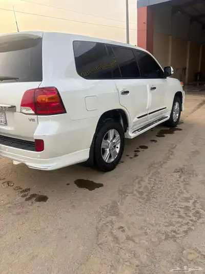 لاندكروزر 2014 2