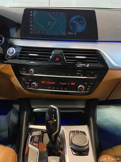 بي ام دبليو 520i 2020 بحالة نظيفه جدا 9