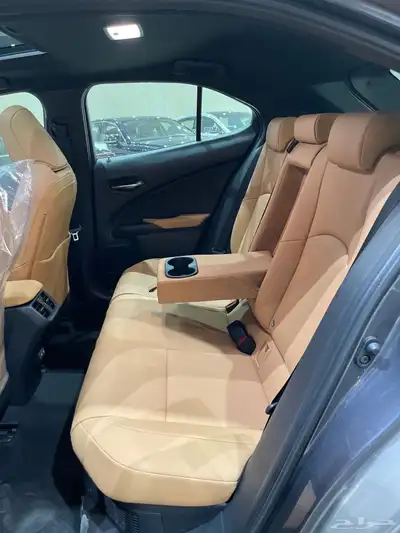 لكزس Ux300h سعودي 24 كاش واقساط 11